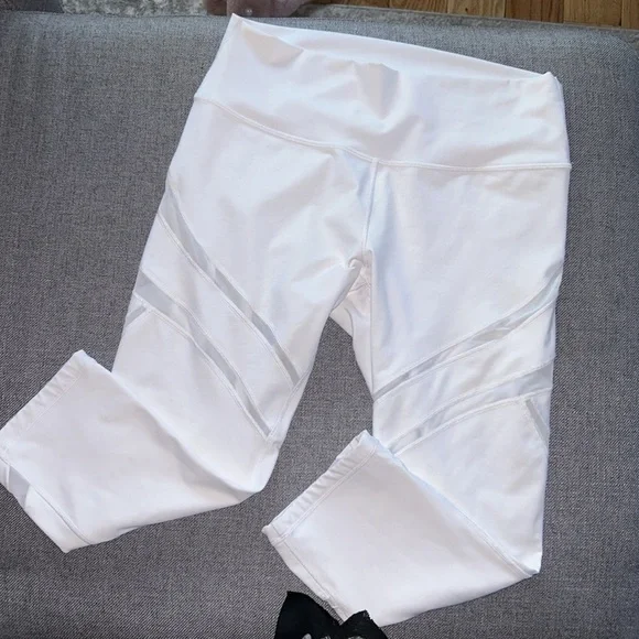 LULULEMON Wunder Under HR Crop 21” Mesh White Size 12 - Picture 2 of 10